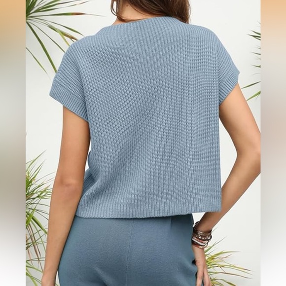 Comfy Casual Blue Knit Top with Pocket XS in excellent condition - Picture 2 of 11